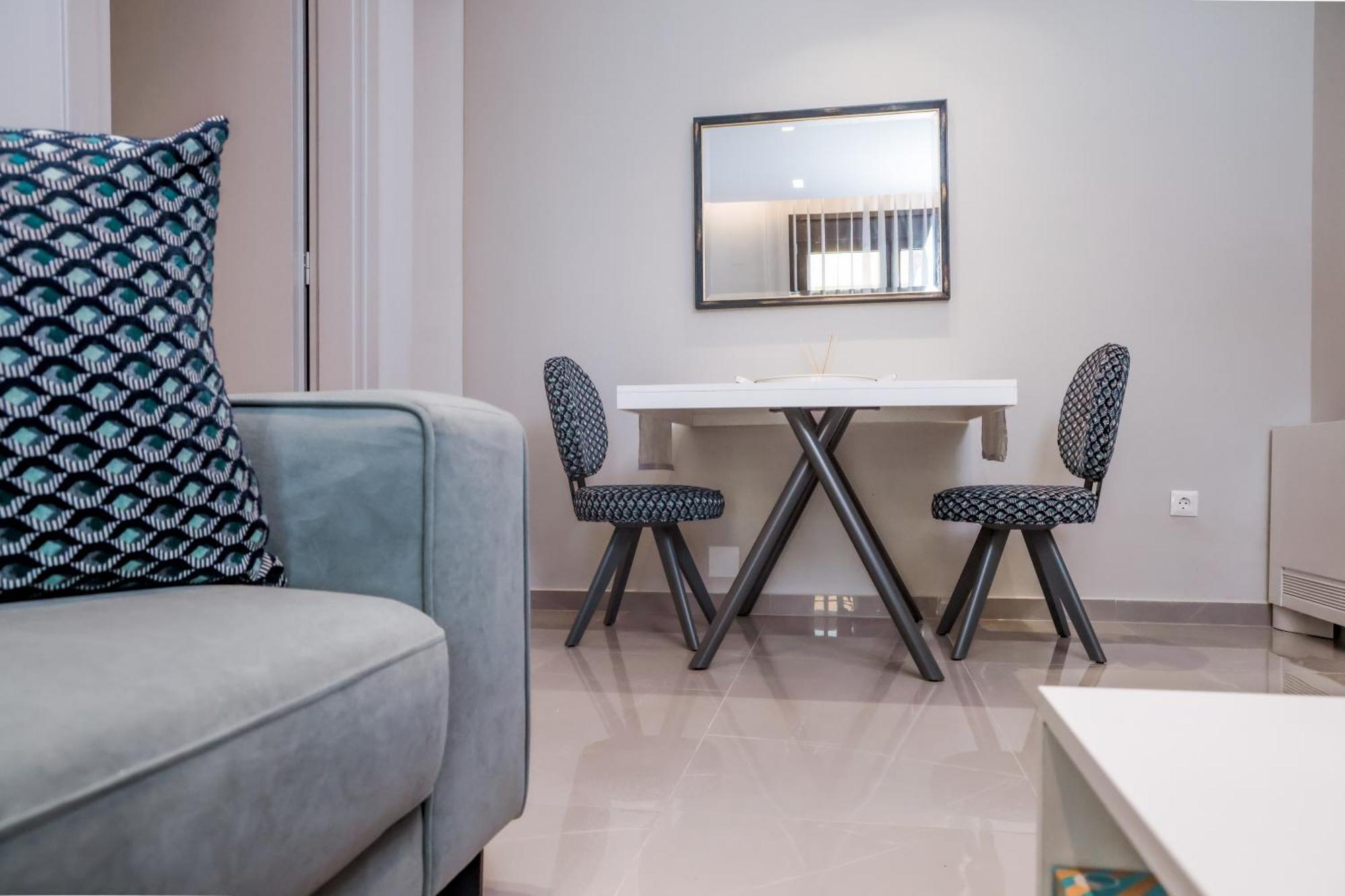 Urban Apartments Chios Town Bagian luar foto